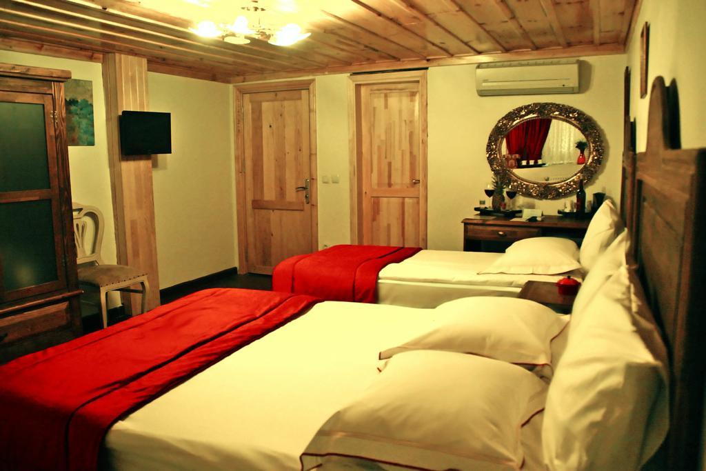Hotel Divas 3*